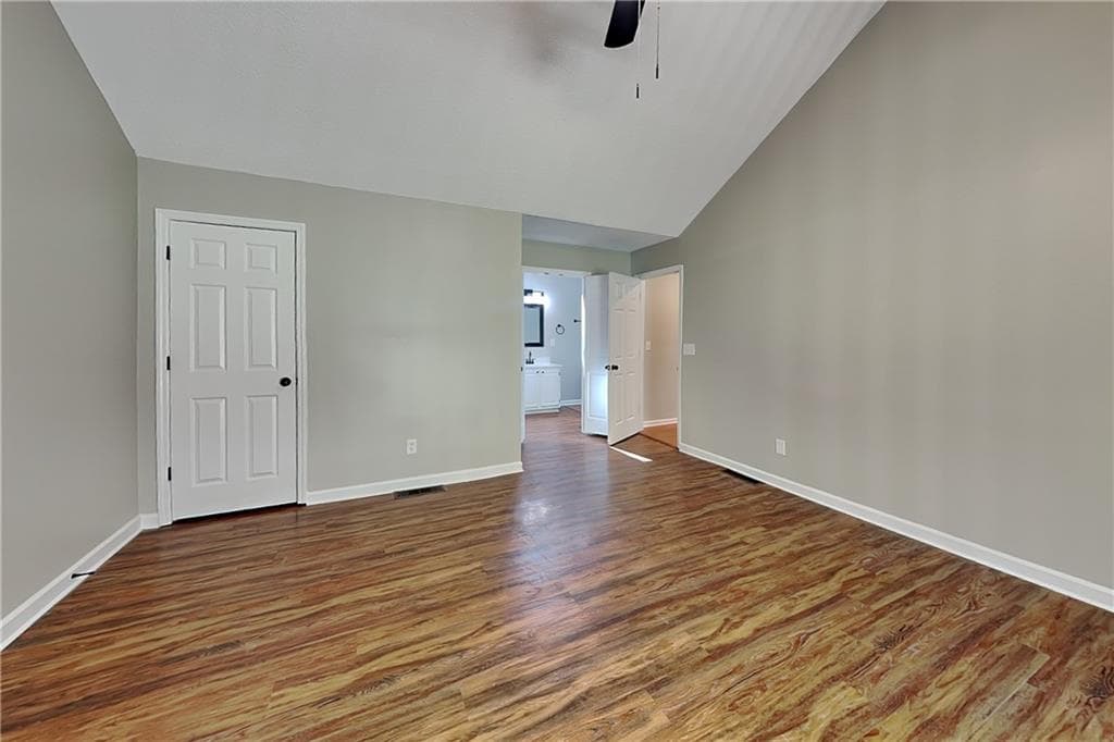 4 bedroom, 4 bathroom, 1,918 sq ft single family residence for rent at 340 Farm Path, Roswell, GA 30075 for $3,025 a month — photo 6