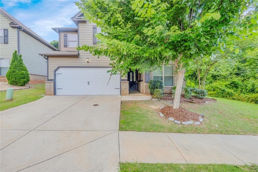 4 bedroom, 3 bathroom, 3,109 sq ft single family residence for sale at 121 Escalade Drive, Mcdonough, GA 30253