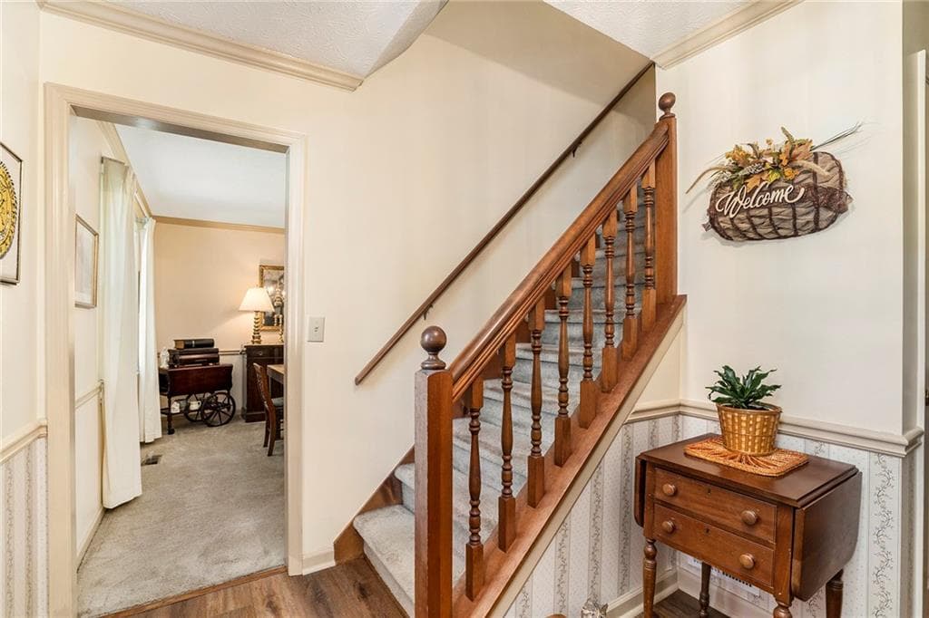 4 bedroom, 3 bathroom, 2,130 sq ft single family residence for sale at 2260 Deer Oaks Trail, Lawrenceville, GA 30044 — photo 3