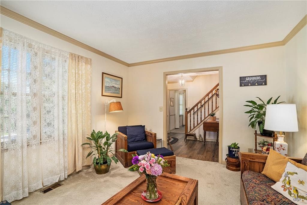 4 bedroom, 3 bathroom, 2,130 sq ft single family residence for sale at 2260 Deer Oaks Trail, Lawrenceville, GA 30044 — photo 4