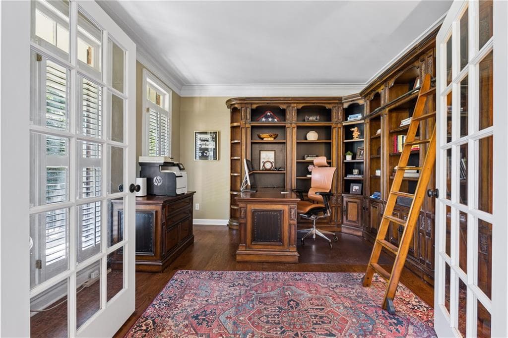5 bedroom, 4 bathroom, 4,120 sq ft single family residence for sale at 230 Rivergate Drive, Suwanee, GA 30024 — photo 7