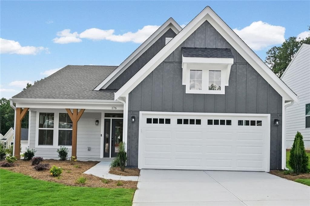 3 bedroom, 2 bathroom, 1,733 sq ft single family residence for sale at 176 Easton Park Boulevard, Dallas, GA 30157