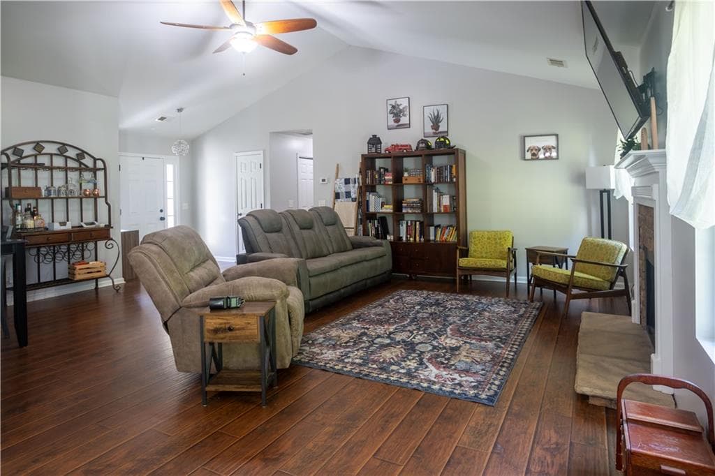 3 bedroom, 2 bathroom, 1,479 sq ft single family residence for sale at 243 Pine Tree Drive, Dawsonville, GA 30534 — photo 4