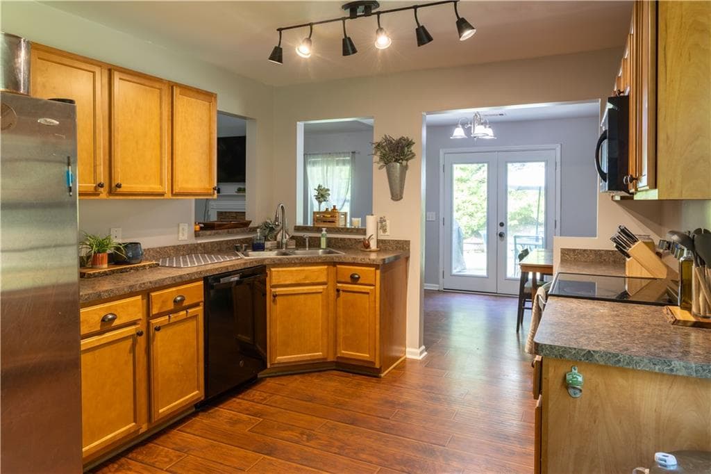 3 bedroom, 2 bathroom, 1,479 sq ft single family residence for sale at 243 Pine Tree Drive, Dawsonville, GA 30534 — photo 7