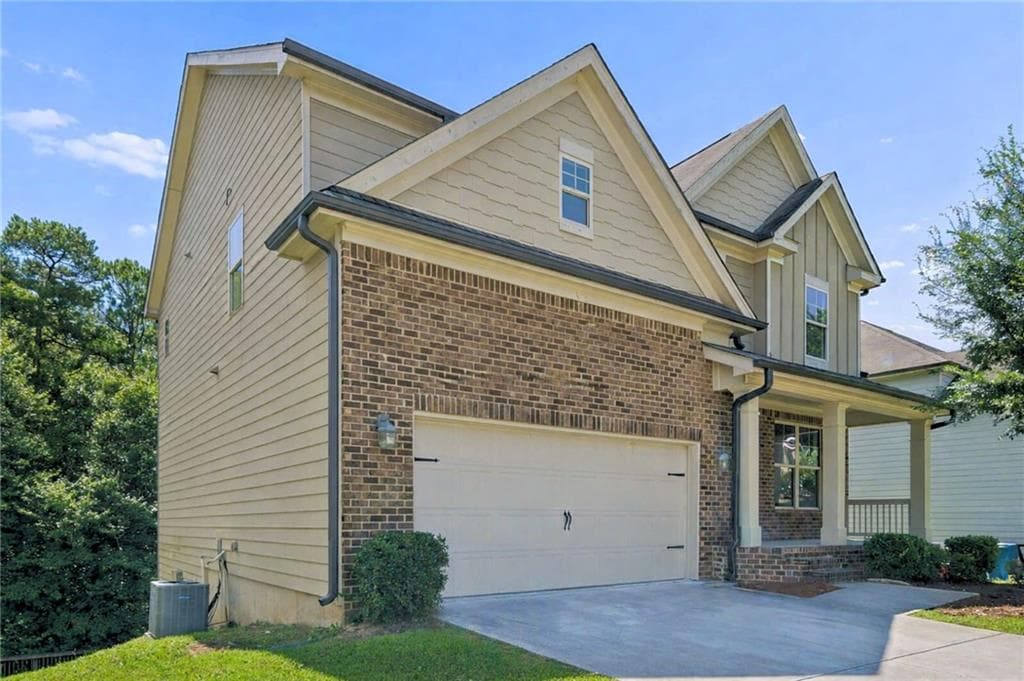 4 bedroom, 3 bathroom, 2,472 sq ft single family residence for sale at 797 Sand Lane, Lawrenceville, GA 30045 — photo 2