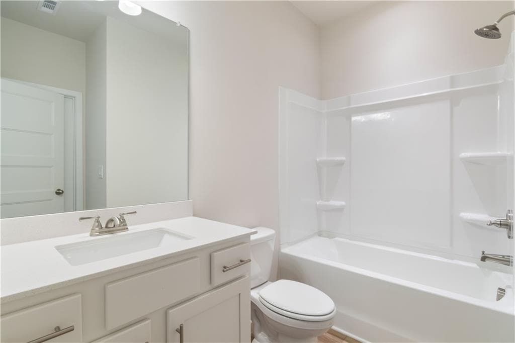 5 bedroom, 4 bathroom, 2,800 sq ft single family residence for sale at 681 Winding Rose Drive, Hoschton, GA 30548 — photo 3
