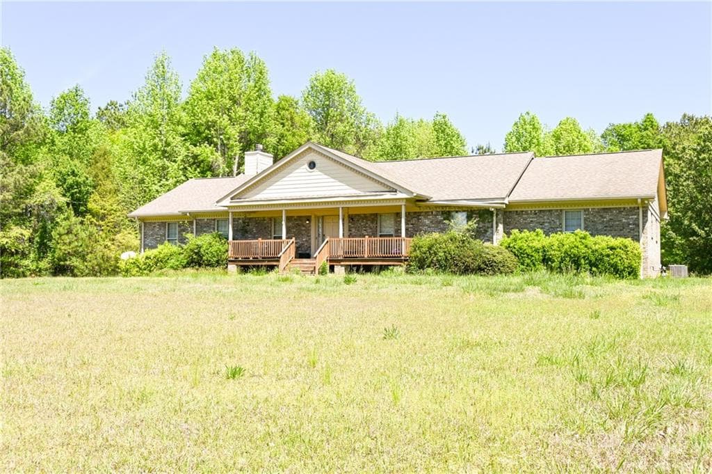 4 bedroom, 4 bathroom, 3,365 sq ft single family residence for sale at 2755 Langley Road, Loganville, GA 30052 — photo 4