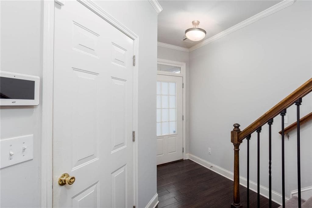 3 bedroom, 3 bathroom, 1,890 sq ft townhouse for sale at 4446 Greys Rise Way, Marietta, GA 30008 — photo 2