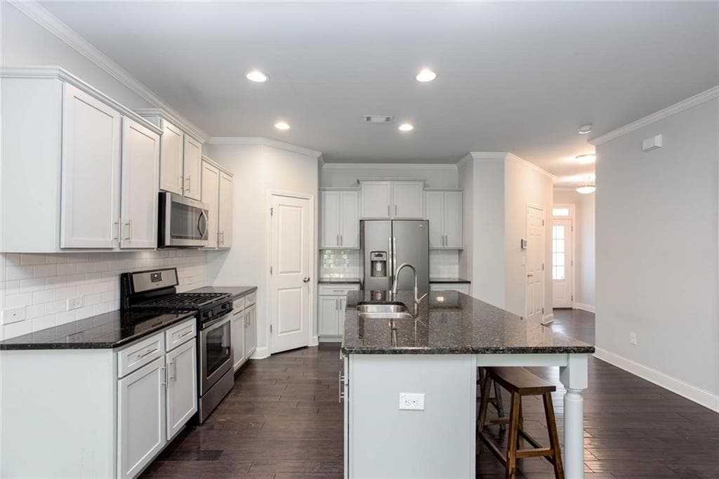 3 bedroom, 3 bathroom, 1,890 sq ft townhouse for sale at 4446 Greys Rise Way, Marietta, GA 30008 — photo 6
