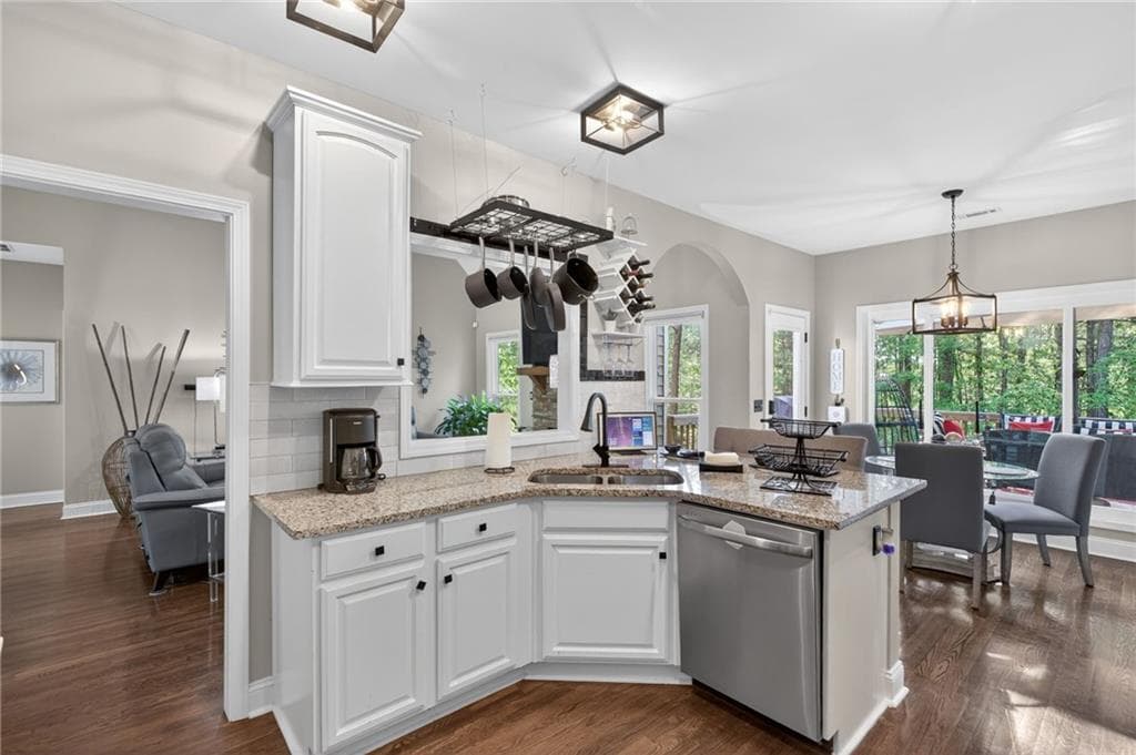 4 bedroom, 2 bathroom, 2,095 sq ft single family residence for sale at 5364 Britton Drive, Villa Rica, GA 30180 — photo 7