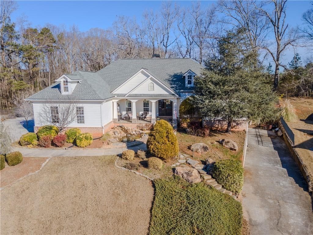 3 bedroom, 3 bathroom, 2,684 sq ft single family residence for sale at 410 Caldwell Lane, Hoschton, GA 30548