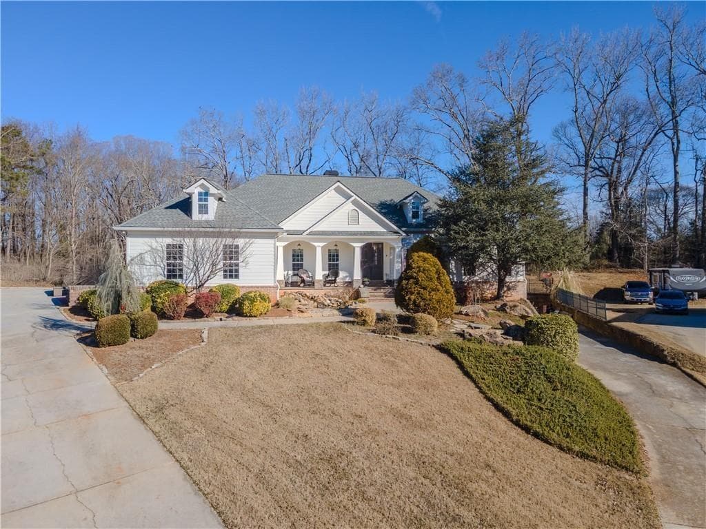 3 bedroom, 3 bathroom, 2,684 sq ft single family residence for sale at 410 Caldwell Lane, Hoschton, GA 30548 — photo 7