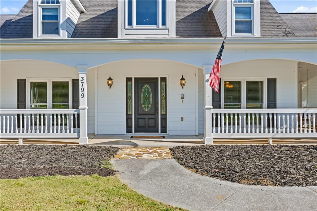 6 bedroom, 6 bathroom, 4,558 sq ft single family residence for sale at 3799 Sardis Church Road, Buford, GA 30519 — photo 4