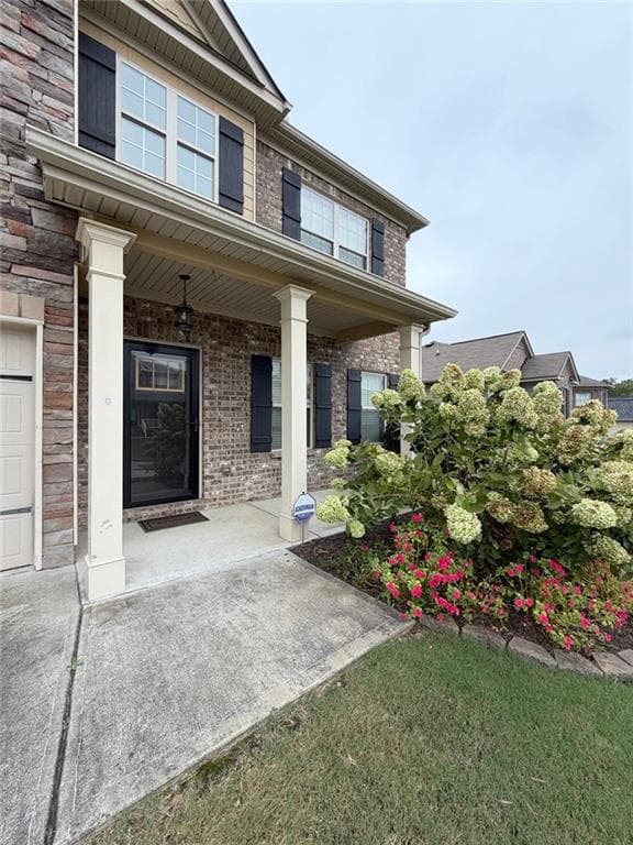 4 bedroom, 3 bathroom, 2,586 sq ft single family residence for rent at 42 Fox Knoll Trail, Dallas, GA 30132 for $2,500 a month — photo 2