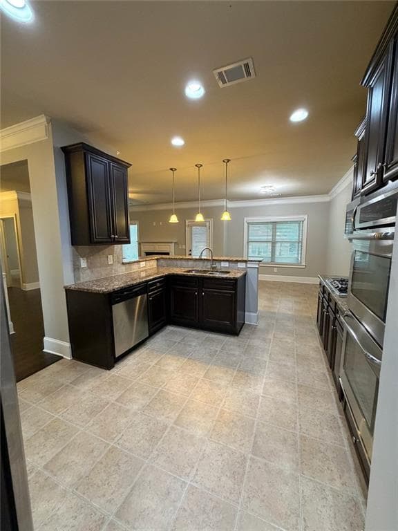 4 bedroom, 3 bathroom, 2,586 sq ft single family residence for rent at 42 Fox Knoll Trail, Dallas, GA 30132 for $2,500 a month — photo 8
