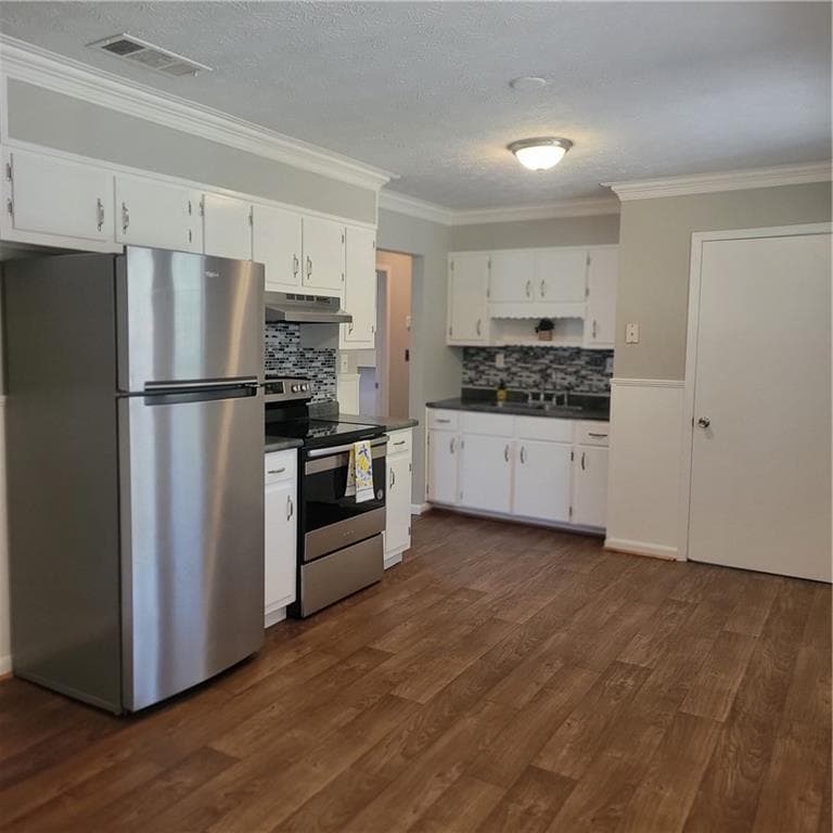 3 bedroom, 2 bathroom single family residence for sale at 118 Meadows Court, Hiram, GA 30141 — photo 6