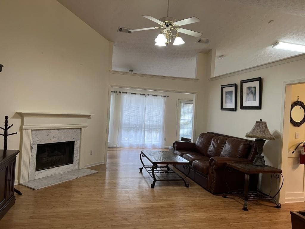 3 bedroom, 2 bathroom, 1,766 sq ft single family residence for rent at 1590 Westfield Court, Lawrenceville, GA 30043 for $2,200 a month — photo 2