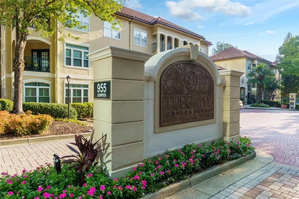 2 bedroom, 2 bathroom, 1,134 sq ft condominium for sale at 955 Juniper Street 4323, Atlanta, GA 30309 — photo 3
