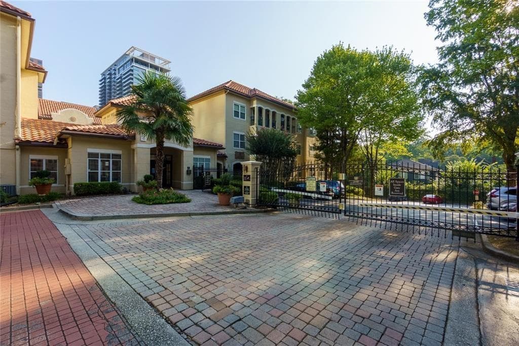 2 bedroom, 2 bathroom, 1,134 sq ft condominium for sale at 955 Juniper Street 4323, Atlanta, GA 30309 — photo 6