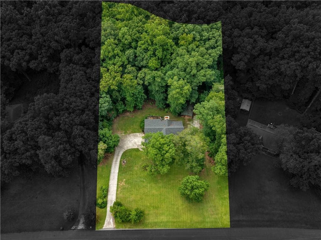 4 bedroom, 3 bathroom, 2,563 sq ft single family residence for sale at 185 Briar Patch Road, Covington, GA 30014 — photo 2