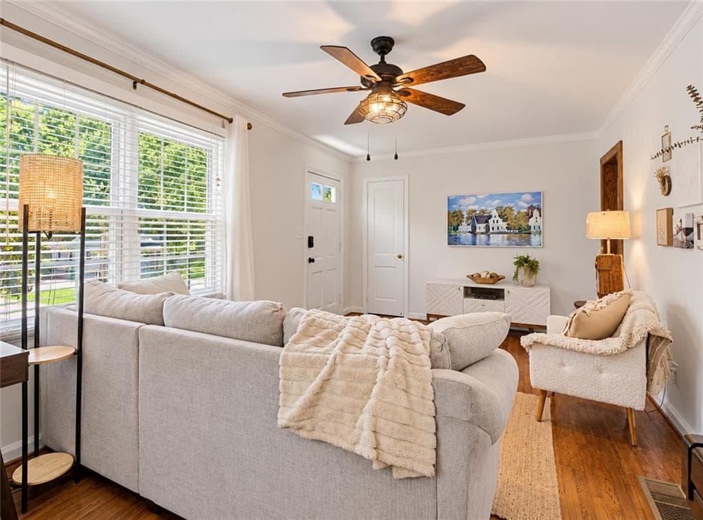 2 bedroom, 1 bathroom, 964 sq ft single family residence for sale at 1005 Ridgecrest Drive, Smyrna, GA 30080 — photo 3