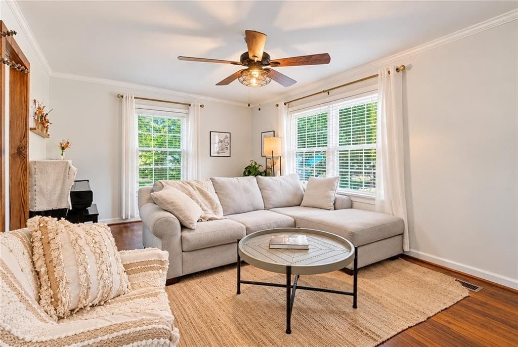 2 bedroom, 1 bathroom, 964 sq ft single family residence for sale at 1005 Ridgecrest Drive, Smyrna, GA 30080 — photo 4