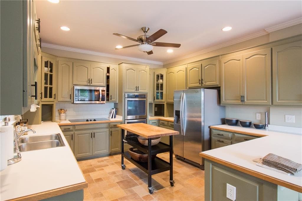 9 bedroom, 5 bathroom, 5,860 sq ft single family residence for sale at 740 Rocky Point Road, Covington, GA 30014 — photo 5