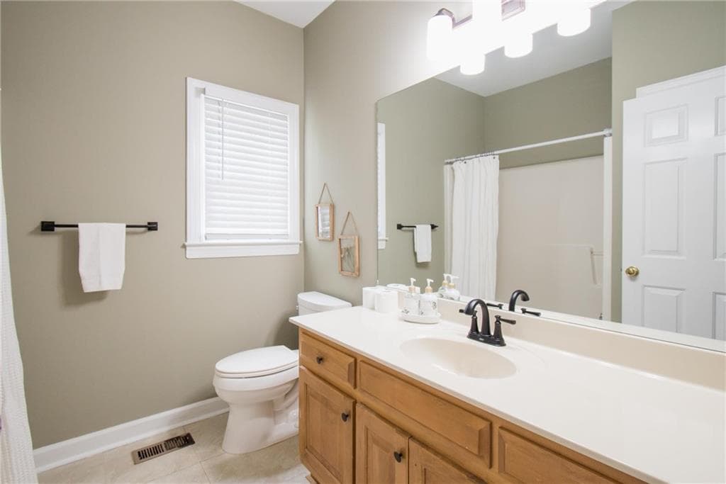 9 bedroom, 5 bathroom, 5,860 sq ft single family residence for sale at 740 Rocky Point Road, Covington, GA 30014 — photo 7