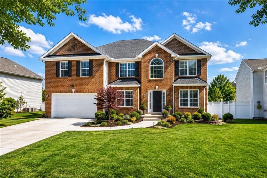 5 bedroom, 4 bathroom, 3,736 sq ft single family residence for sale at 541 Hamlet Drive, Hampton, GA 30228