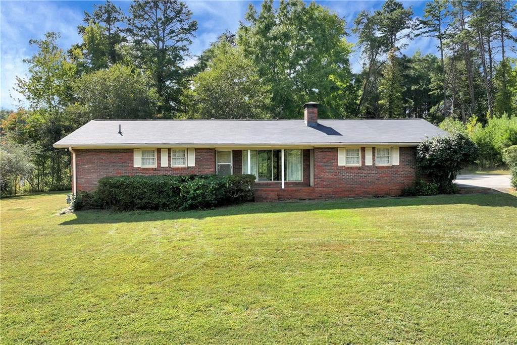 2 bedroom, 2 bathroom, 1,968 sq ft single family residence for sale at 1485 Bettis Tribble Gap Road, Cumming, GA 30040 — photo 1 of 18