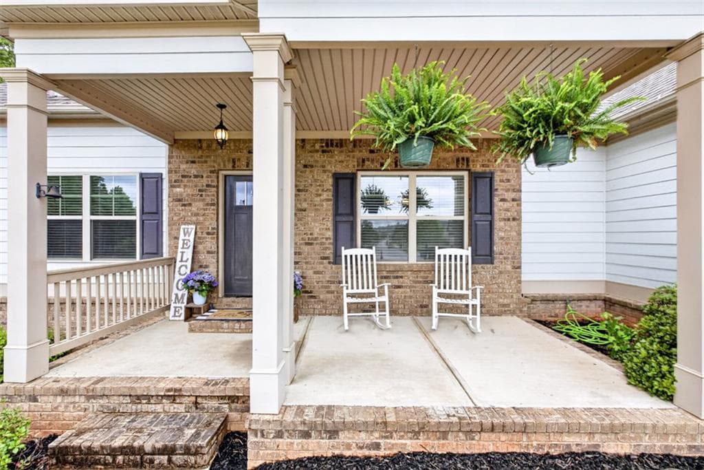 5 bedroom, 4 bathroom, 3,863 sq ft single family residence for sale at 448 Rabbit Run, Good Hope, GA 30641 — photo 3