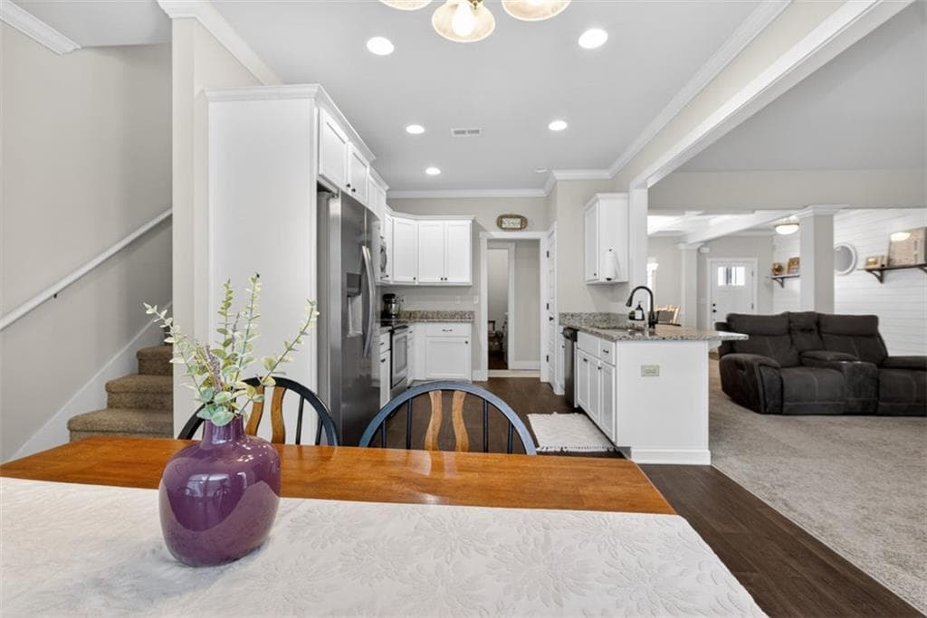5 bedroom, 4 bathroom, 3,863 sq ft single family residence for sale at 448 Rabbit Run, Good Hope, GA 30641 — photo 8