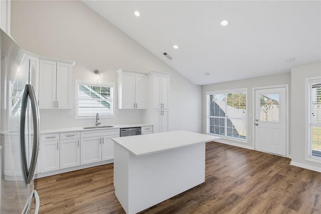 4 bedroom, 2 bathroom, 1,974 sq ft single family residence for sale at 1895 Conners Court, Lawrenceville, GA 30044 — photo 7