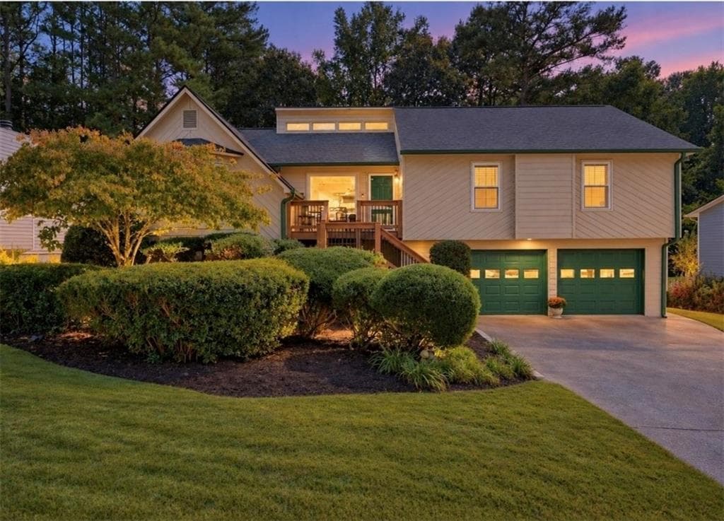 4 bedroom, 3 bathroom, 1,978 sq ft single family residence for sale at 1151 Norfolk Drive, Acworth, GA 30102