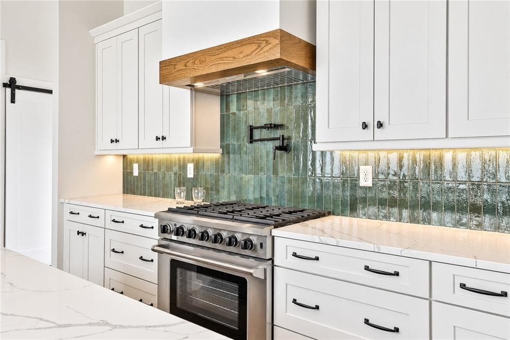 3 bedroom, 5 bathroom, 3,557 sq ft single family residence for sale at 940 Laurel Brooke Avenue, Peachtree City, GA 30269 — photo 10