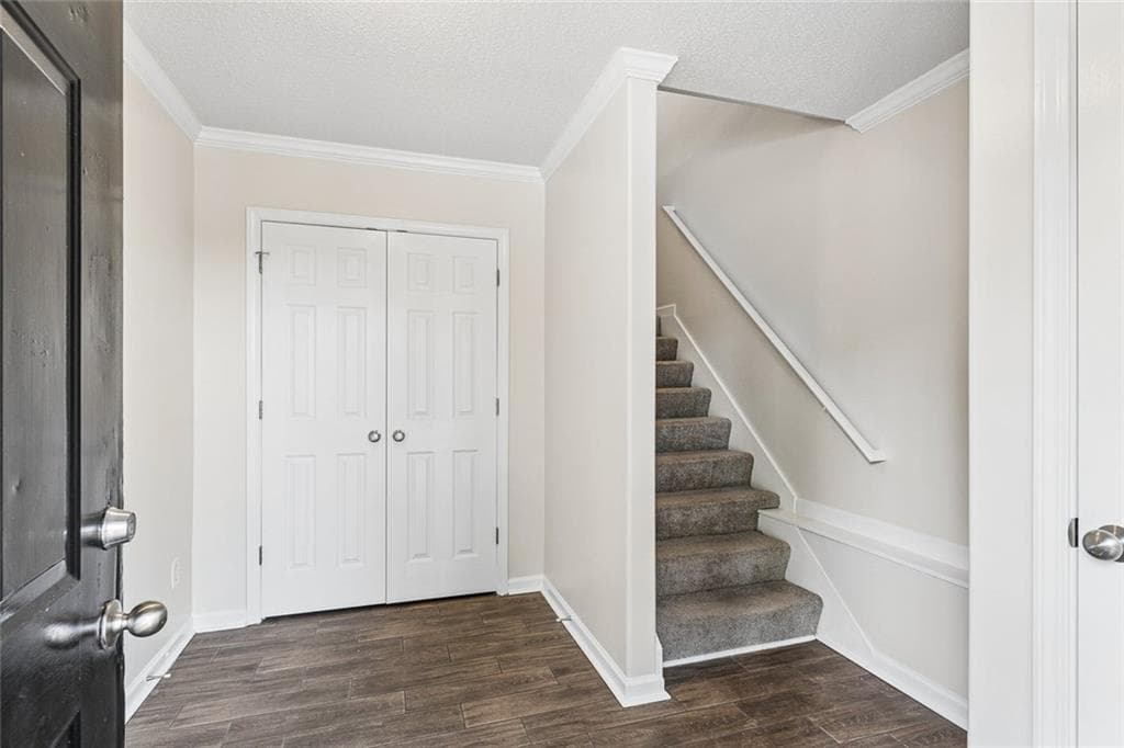2 bedroom, 3 bathroom, 1,976 sq ft townhouse for sale at 10 Gilliam Crossing, Cartersville, GA 30120 — photo 5