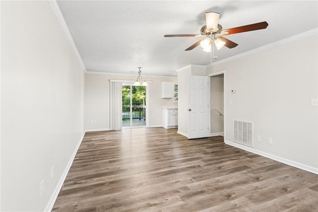 2 bedroom, 3 bathroom, 1,976 sq ft townhouse for sale at 10 Gilliam Crossing, Cartersville, GA 30120 — photo 6