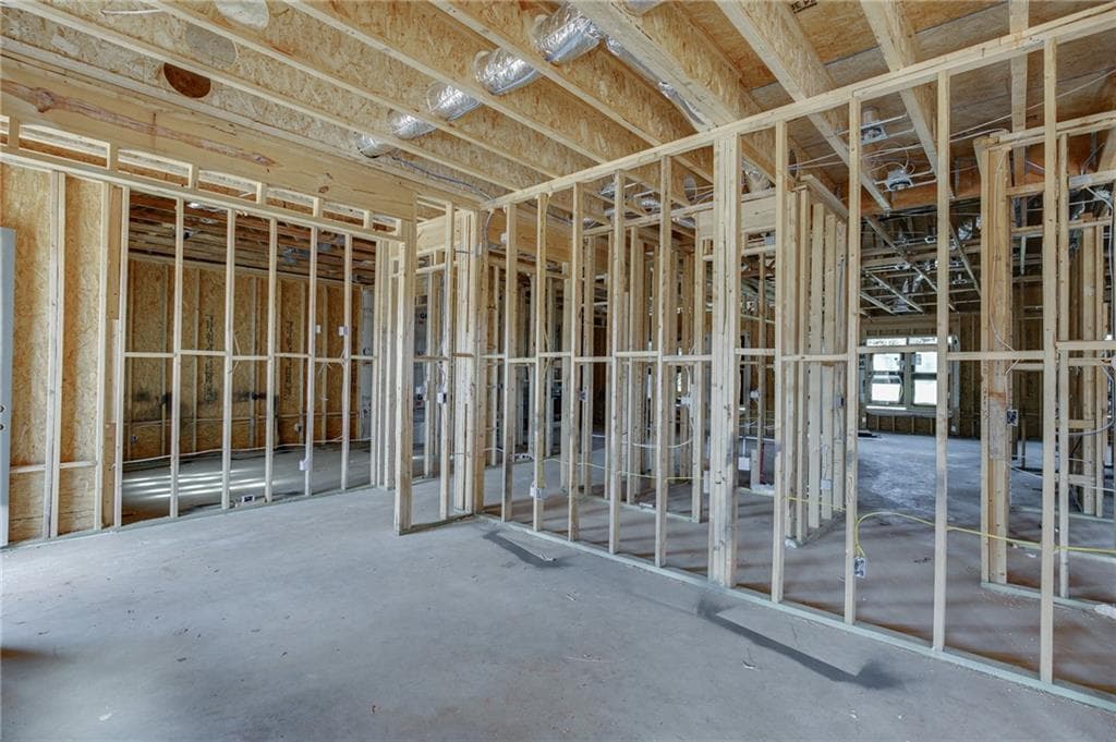 4 bedroom, 5 bathroom, 3,465 sq ft single family residence for sale at 65 Lake Vista Court, Statham, GA 30666 — photo 8