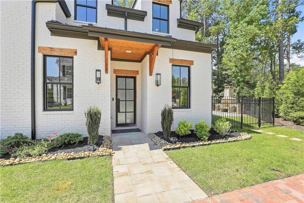 4 bedroom, 5 bathroom, 4,105 sq ft single family residence for sale at 910 Laurel Brooke Avenue, Peachtree City, GA 30269 — photo 8