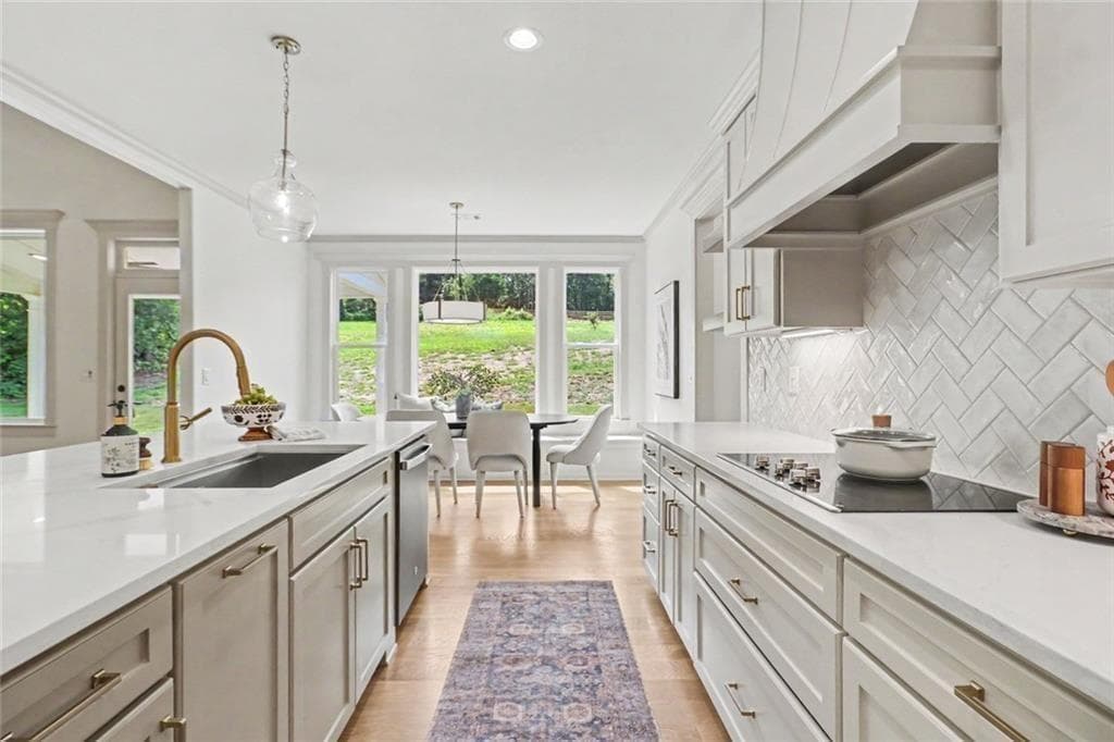 5 bedroom, 4 bathroom, 3,309 sq ft single family residence for sale at 105 W Lake Boulevard, Carrollton, GA 30116 — photo 9