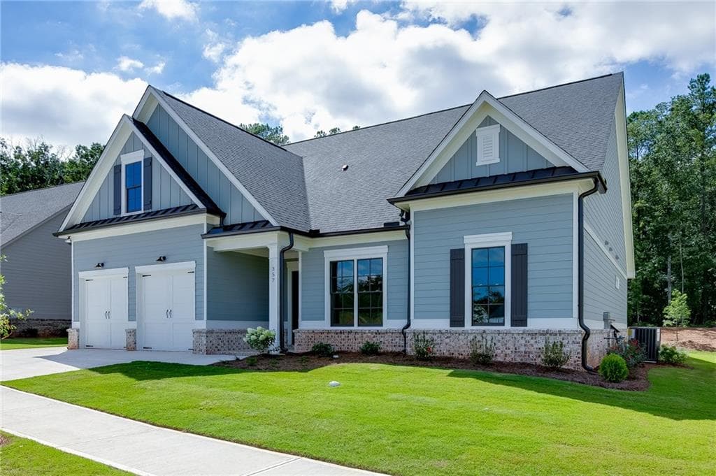 4 bedroom, 3 bathroom, 2,549 sq ft single family residence for sale at 357 Lake Vista Drive, Statham, GA 30666 — photo 2