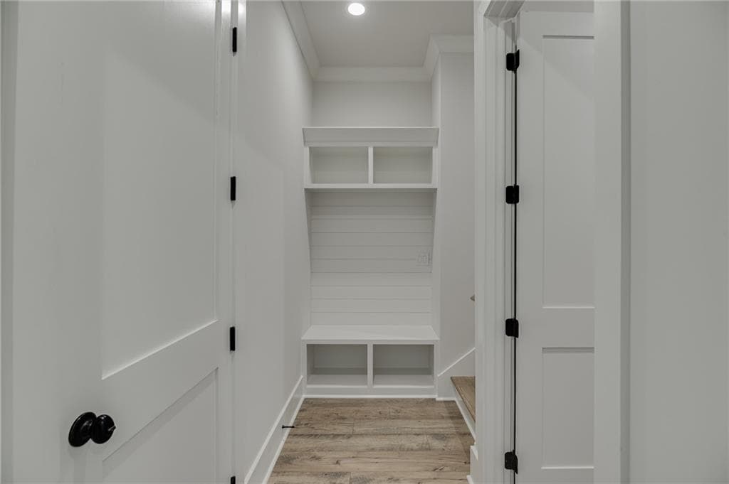 4 bedroom, 3 bathroom, 2,549 sq ft single family residence for sale at 357 Lake Vista Drive, Statham, GA 30666 — photo 5