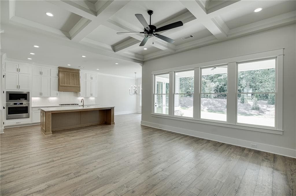 4 bedroom, 3 bathroom, 2,549 sq ft single family residence for sale at 357 Lake Vista Drive, Statham, GA 30666 — photo 10