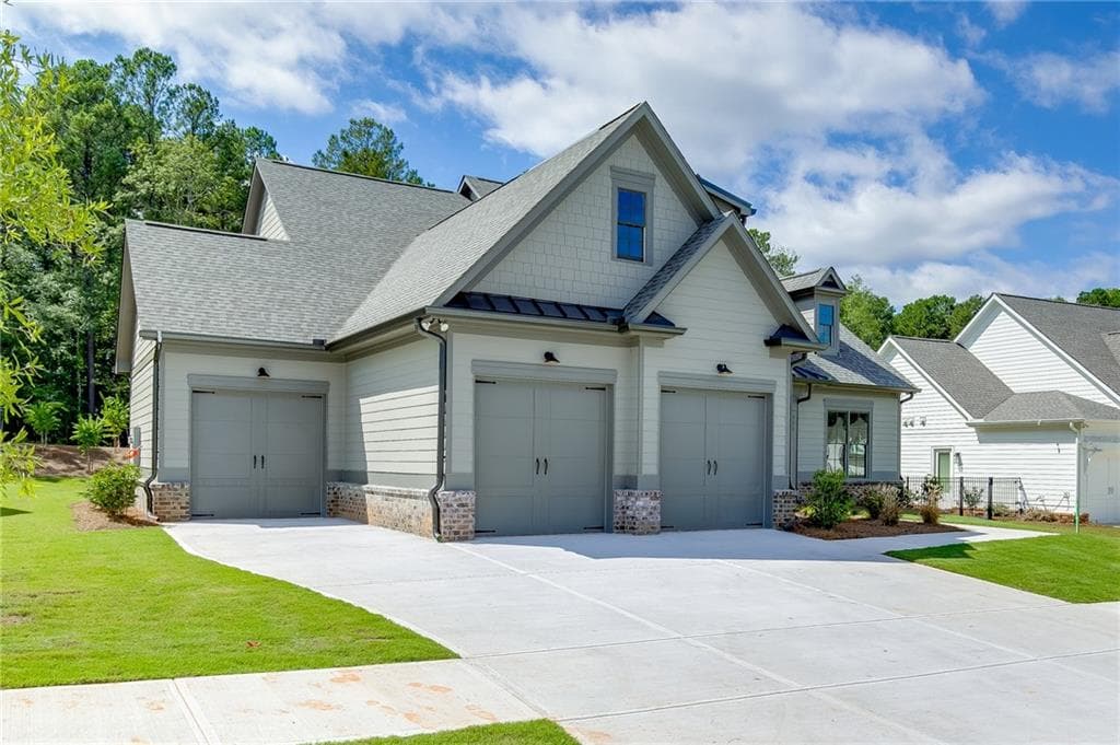 4 bedroom, 4 bathroom, 3,274 sq ft single family residence for sale at 321 Lake Vista Drive, Statham, GA 30666 — photo 2