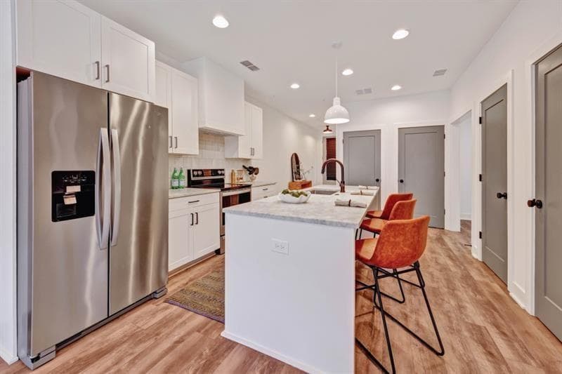 1 bedroom, 1 bathroom, 870 sq ft townhouse for sale at 14 Becker Place, Atlanta, GA 30307 — photo 5
