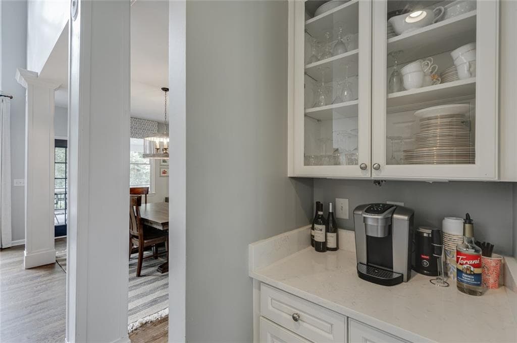 5 bedroom, 4 bathroom, 5,606 sq ft single family residence for sale at 514 Streamwood Ivy Trail, Suwanee, GA 30024 — photo 10