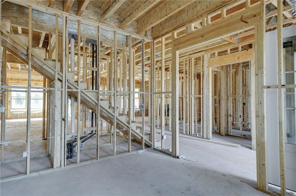4 bedroom, 4 bathroom, 3,274 sq ft single family residence for sale at 467 Lake Vista Drive, Statham, GA 30666 — photo 4