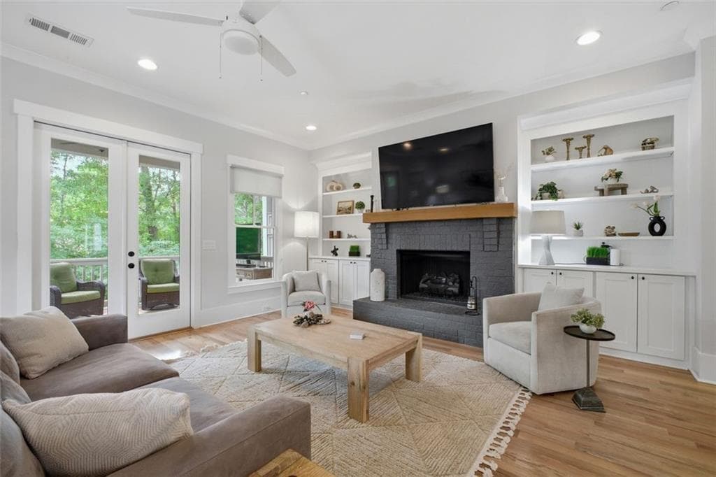 4 bedroom, 4 bathroom, 2,925 sq ft townhouse for sale at 1033 Endeavour Court, Marietta, GA 30064 — photo 3