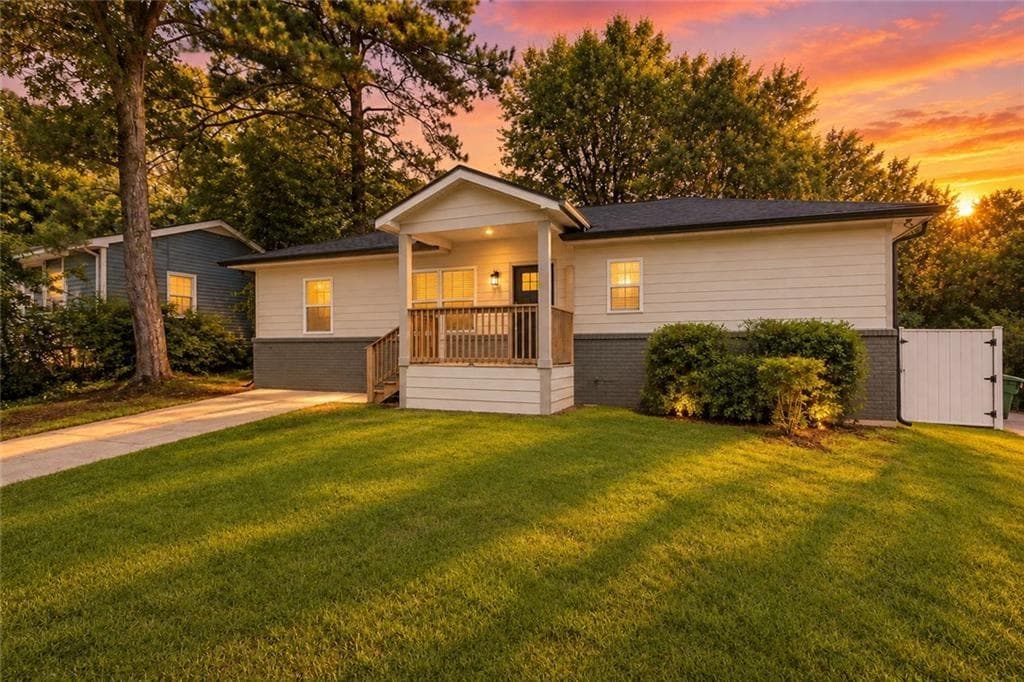 3 bedroom, 2 bathroom, 1,150 sq ft single family residence for rent at 1639 Bridgeport Drive, Atlanta, GA 30318 for $2,550 a month — photo 2