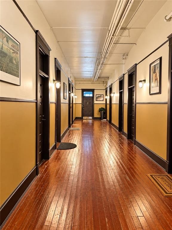 1 bedroom, 2 bathroom, 1,008 sq ft condominium for sale at 215 Mitchell Street 4, Atlanta, GA 30303 — photo 3